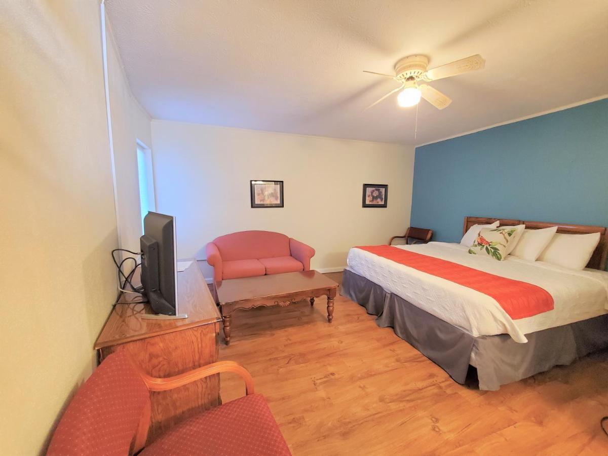 Meadowlark Motel With Restaurant & Bar Maggie Valley Exterior foto