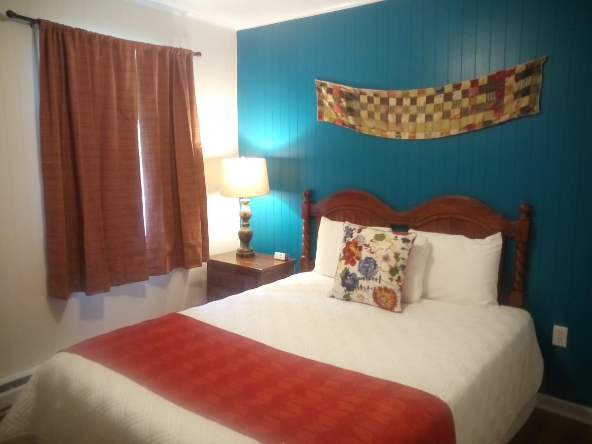 Meadowlark Motel With Restaurant & Bar Maggie Valley Exterior foto